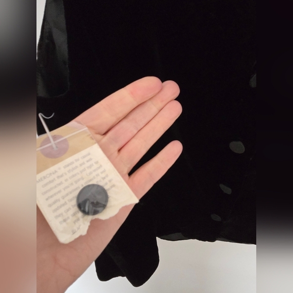 Merona black silk blend velvet sleeveless button back top deadstock | Medium - Picture 6 of 7